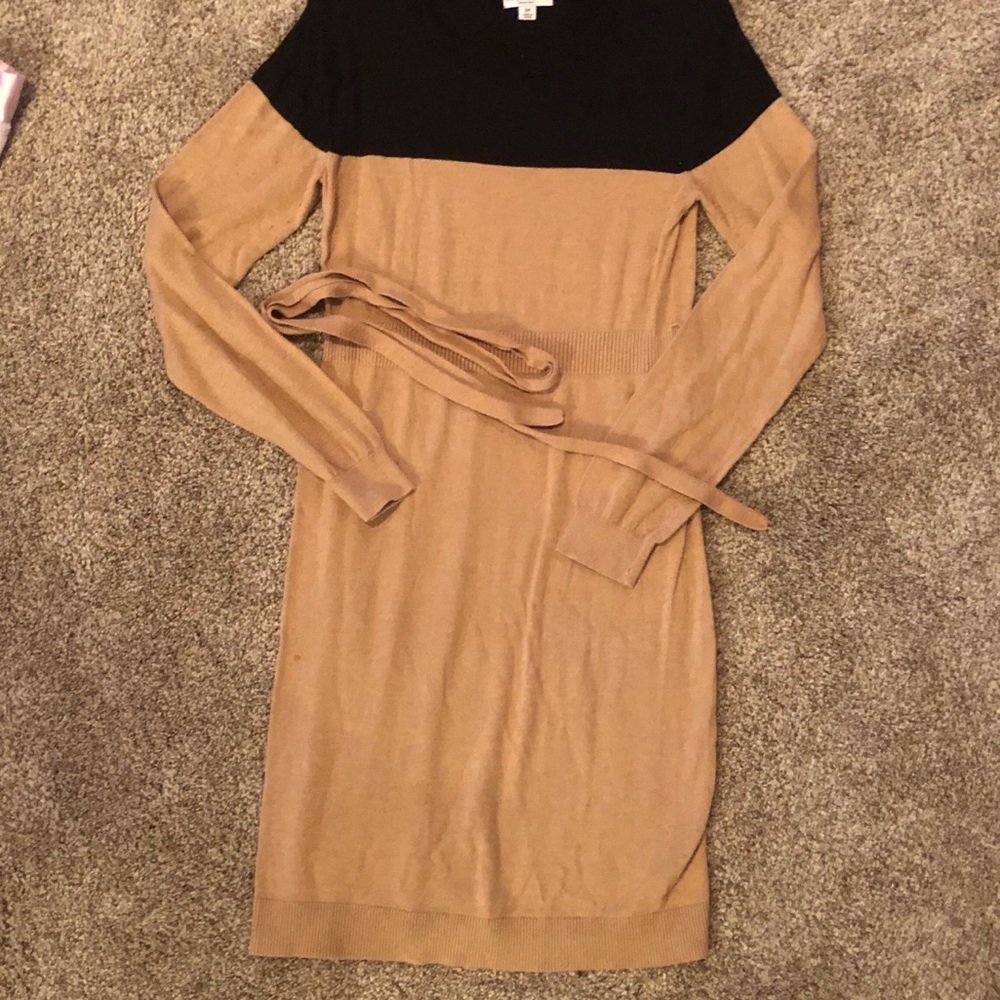 Maternity Color Block Dress ❤️